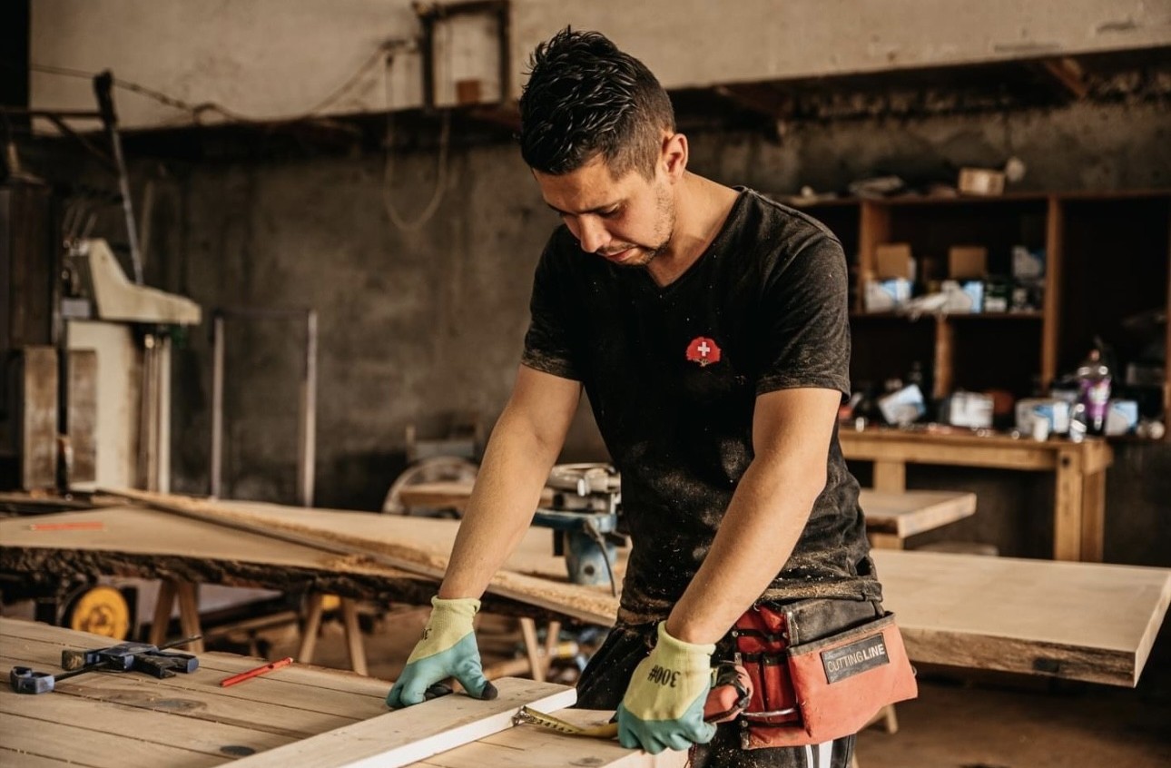 Massgefertigter Tisch